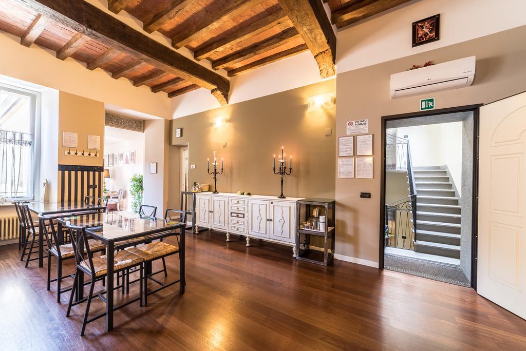 Domus San Martino Guesthouse Piacenza Eksteriør bilde